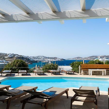Rhenia Hotel トゥルロス エクステリア 写真